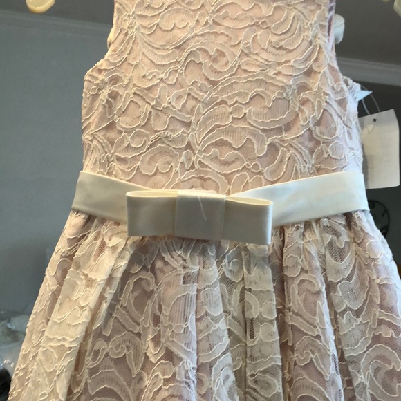 Flower girl dress - Picture 3 of 3